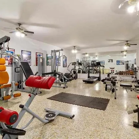 Golfût - Acogedor En Con Piscina Junto Al Campo De Golf Fuengirola